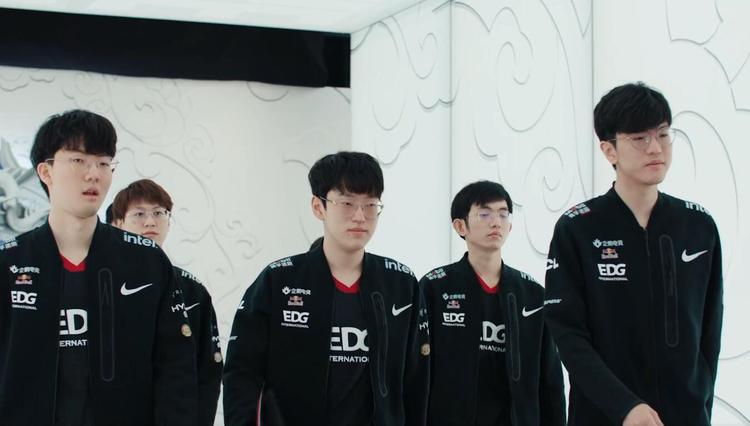 它更像是一 它更像是一