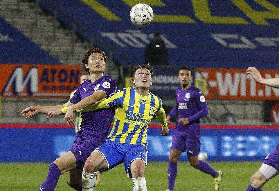 足球带来的 足球带来的